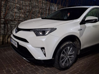 Toyota Rav 4 foto 2