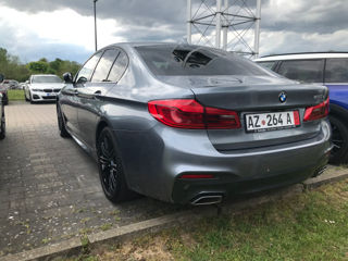 BMW 5 Series foto 4