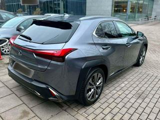 Lexus UX foto 4