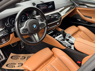 BMW 5 Series foto 11