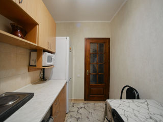 Apartament cu 1 cameră, 32 m², Poșta Veche, Chișinău foto 6