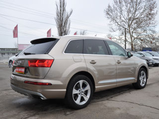 Audi Q7 foto 7