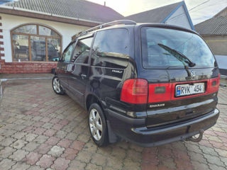 Volkswagen Sharan foto 9