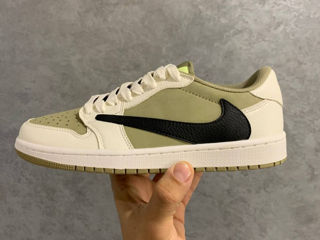 Nike Air Jordan 1 Low Golf x Travis Scott foto 4