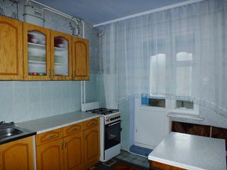 vind apartament cu 2 camere in Rezina foto 3