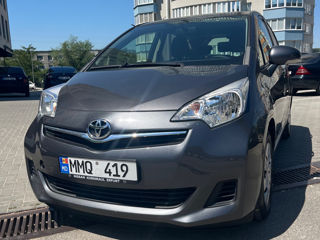 Toyota Verso-S foto 1