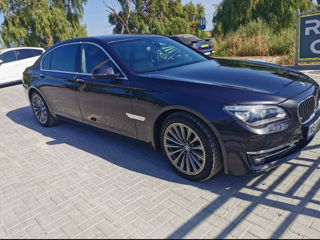 BMW 7 Series foto 8