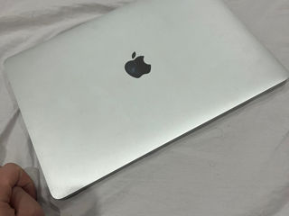 apple macbook pro 2017 foto 4