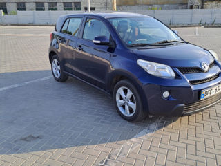 Toyota Urban Cruiser фото 1