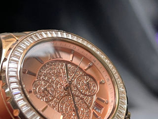 Часы женские Michael Kors MK5811 foto 3