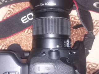 Фотоаппарат Canon 600D -японец.18 MP Полный комплект. Вспышка - Canon 430EX 2. foto 1