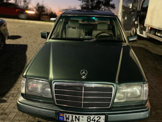 Mercedes E-Class foto 3