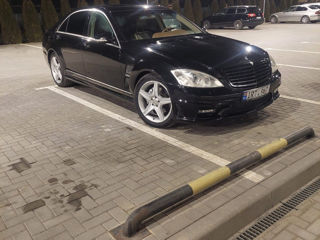 Mercedes S-Class