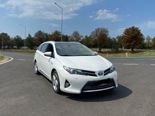 Toyota Auris foto 1