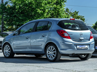 Opel Corsa foto 2