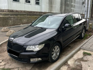 Skoda Superb foto 2