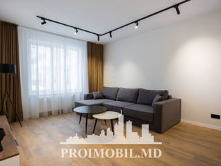 Apartament cu 2 camere, 69 m², Buiucani, Chișinău foto 1