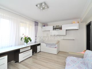 Apartament cu 3 camere, 94 mp, bloc nou, Buiucani, 90000 € ! foto 4