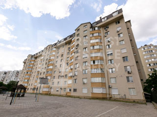 Apartament cu 4 camere, 176 m², Botanica, Chișinău foto 14