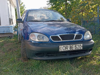 Daewoo Lanos foto 1