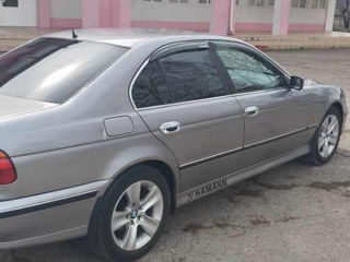 BMW 5 Series foto 5