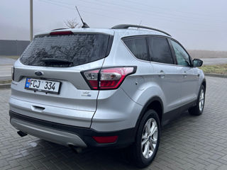 Ford Escape foto 3