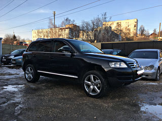 Volkswagen Touareg foto 2