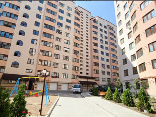 3-х комнатная квартира, 100 м², Чокана, Кишинёв