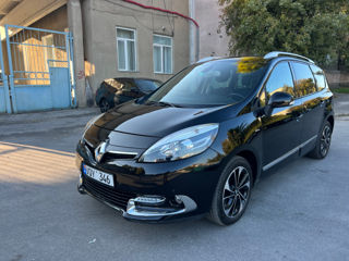 Renault Grand Scenic foto 2