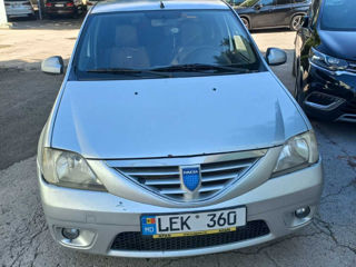 Dacia Logan foto 1