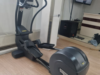 Technogym Synchro Excite 1000 LED  Eliptical Crosstrainer