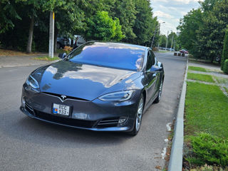 Tesla Model S foto 9