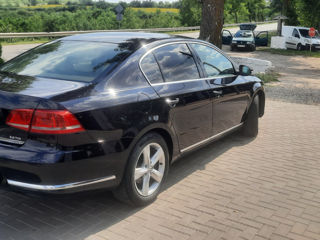 Volkswagen Passat foto 3