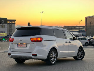 KIA Carnival foto 5