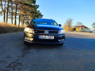 Volkswagen Passat foto 2