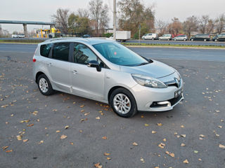 Renault Grand Scenic foto 3