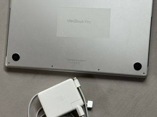 MacBook Pro 16 M1 16gb 512 foto 2