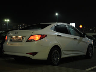 Hyundai Accent foto 4