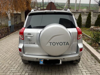 Toyota Rav 4 foto 3