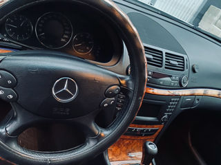 Mercedes E-Class foto 9