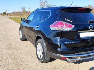 Nissan Rogue foto 2