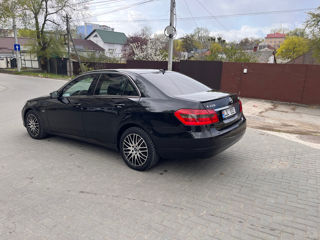 Mercedes E-Class фото 8