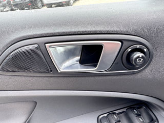 Ford EcoSport foto 9