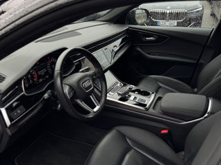 Audi Q8 foto 9