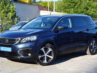 Peugeot 5008 foto 1