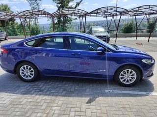 Ford Mondeo foto 9