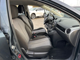 Mazda 2 foto 16