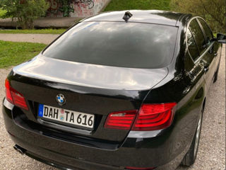 BMW 5 Series foto 4