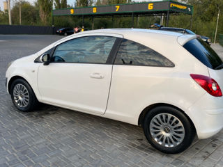 Opel Corsa foto 2