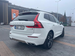 Volvo XC60 foto 2